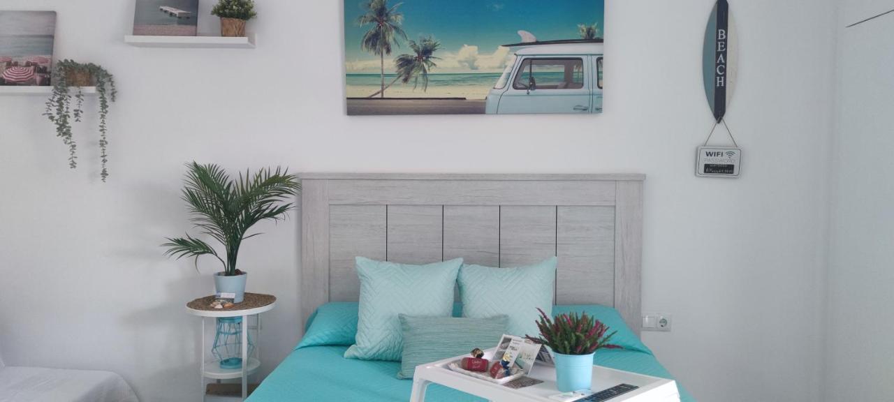 El Estudio De La Playa Benalbeach Holidays Deluxe ベナルマデナ エクステリア 写真