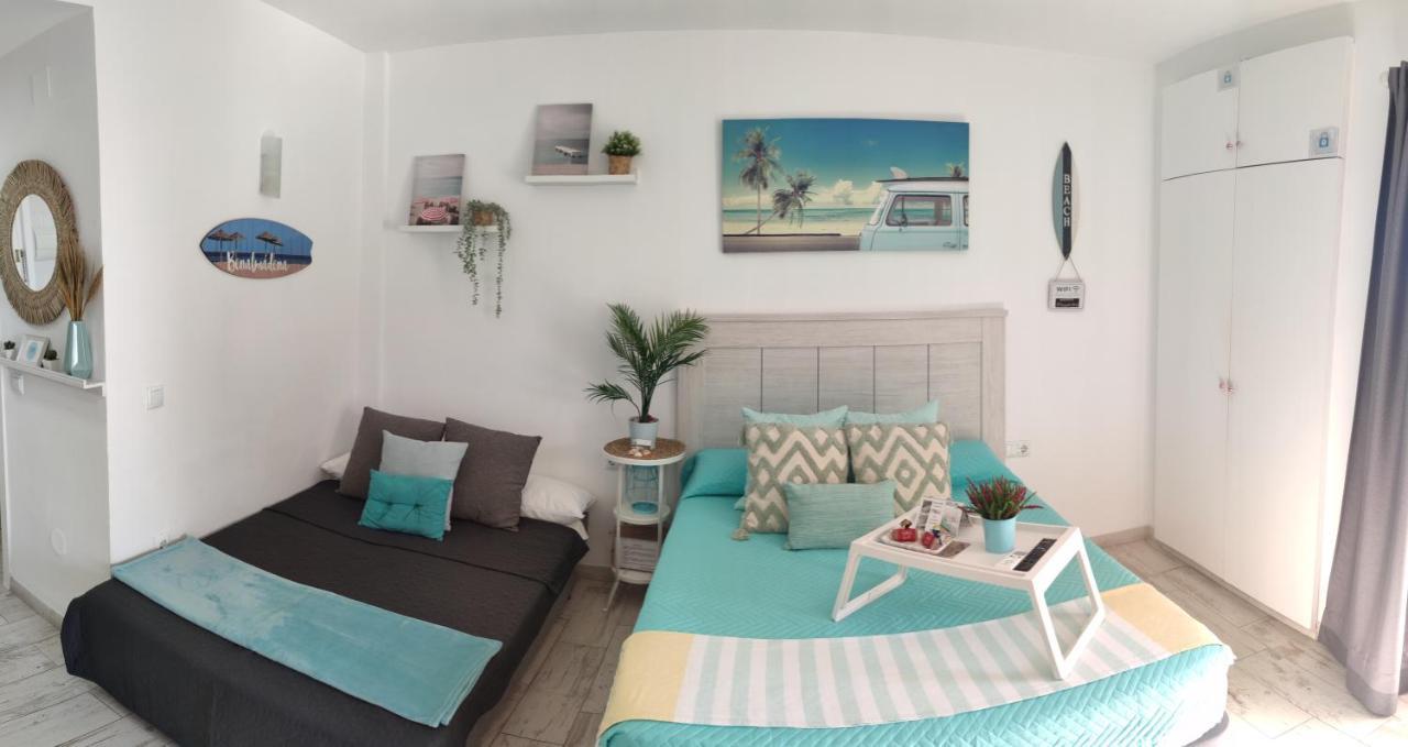 El Estudio De La Playa Benalbeach Holidays Deluxe ベナルマデナ エクステリア 写真