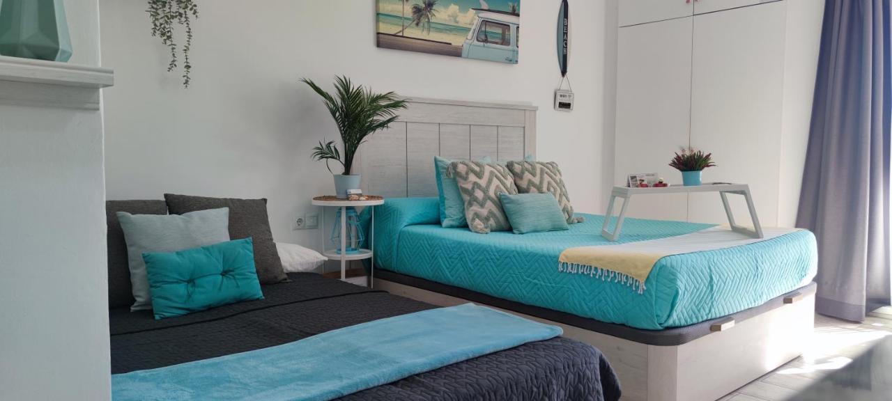 El Estudio De La Playa Benalbeach Holidays Deluxe ベナルマデナ エクステリア 写真