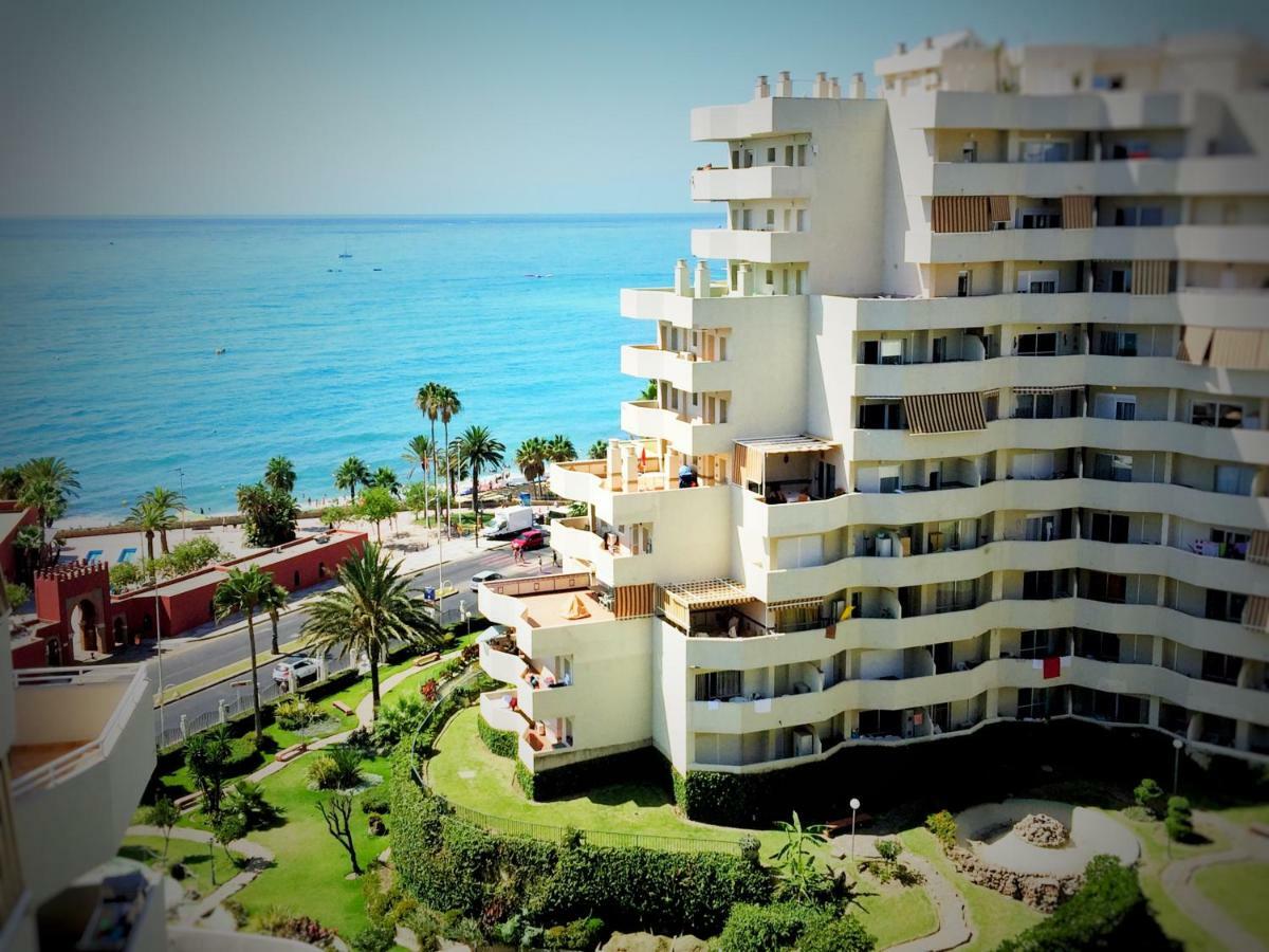 El Estudio De La Playa Benalbeach Holidays Deluxe ベナルマデナ エクステリア 写真