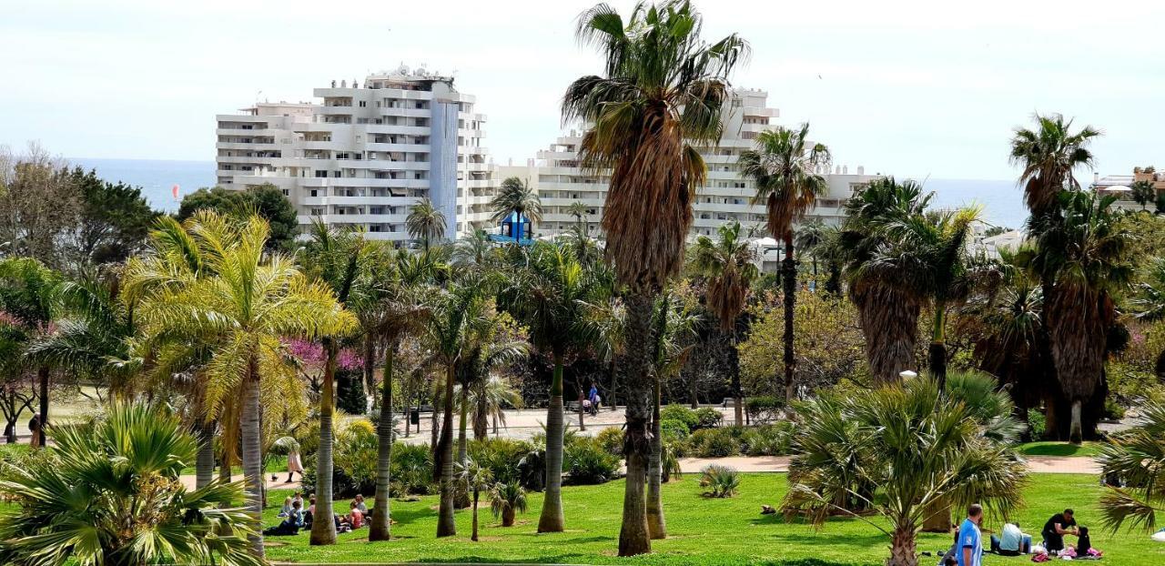 El Estudio De La Playa Benalbeach Holidays Deluxe ベナルマデナ エクステリア 写真