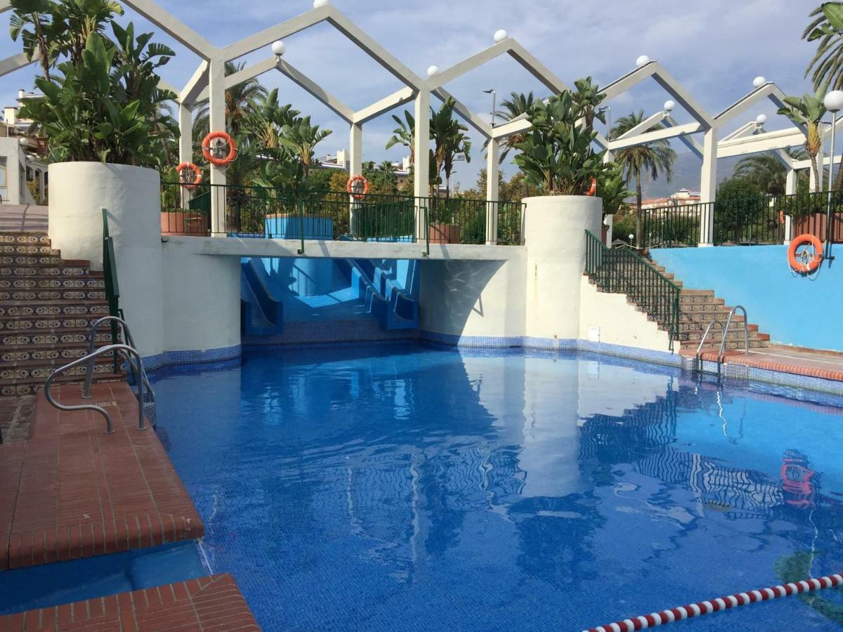 El Estudio De La Playa Benalbeach Holidays Deluxe ベナルマデナ エクステリア 写真