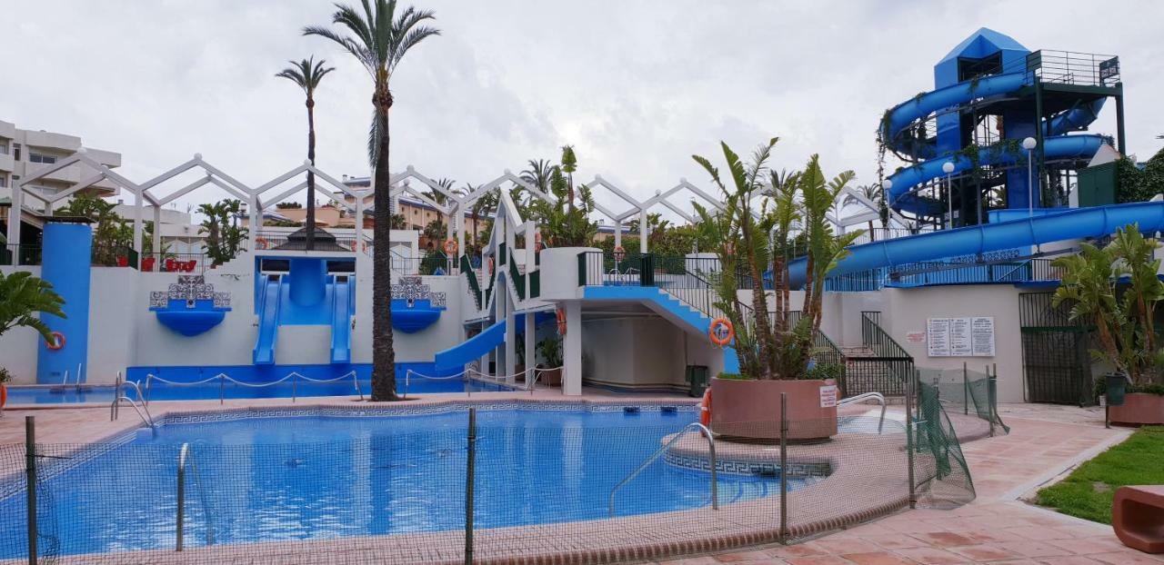 El Estudio De La Playa Benalbeach Holidays Deluxe ベナルマデナ エクステリア 写真