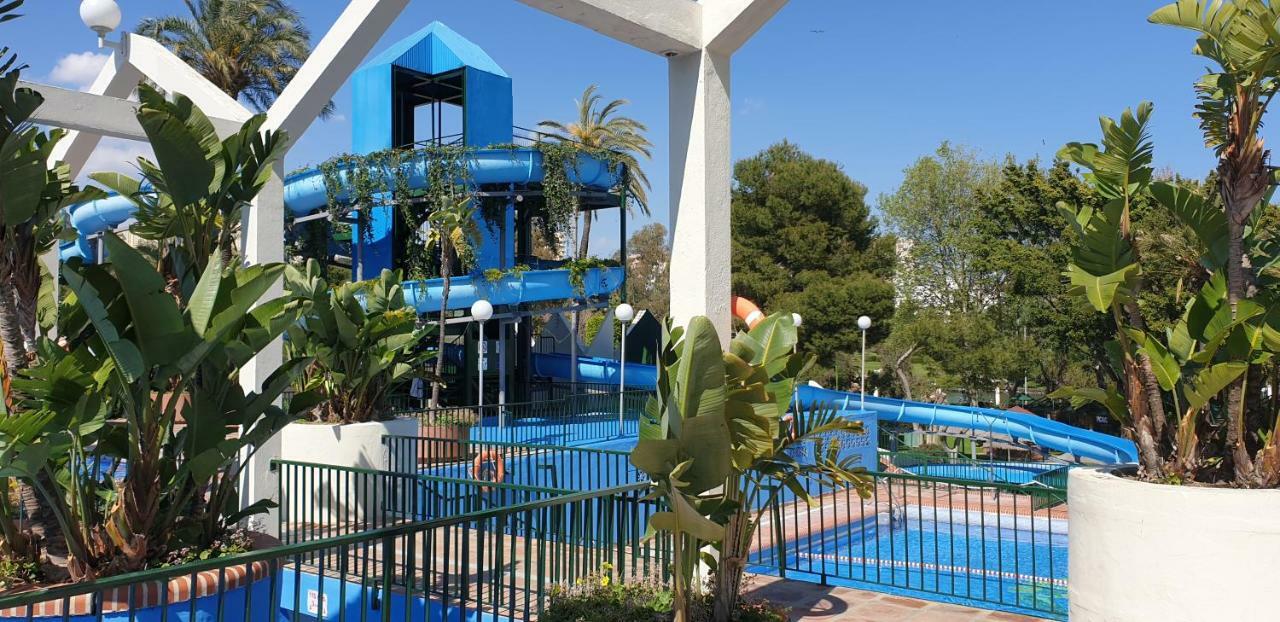 El Estudio De La Playa Benalbeach Holidays Deluxe ベナルマデナ エクステリア 写真