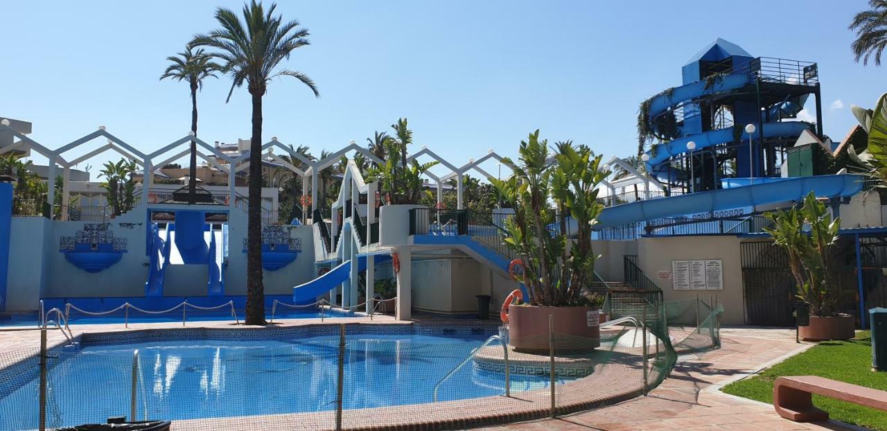 El Estudio De La Playa Benalbeach Holidays Deluxe ベナルマデナ エクステリア 写真