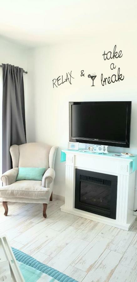 El Estudio De La Playa Benalbeach Holidays Deluxe ベナルマデナ エクステリア 写真
