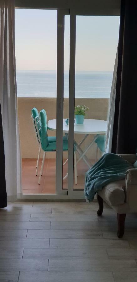 El Estudio De La Playa Benalbeach Holidays Deluxe ベナルマデナ エクステリア 写真